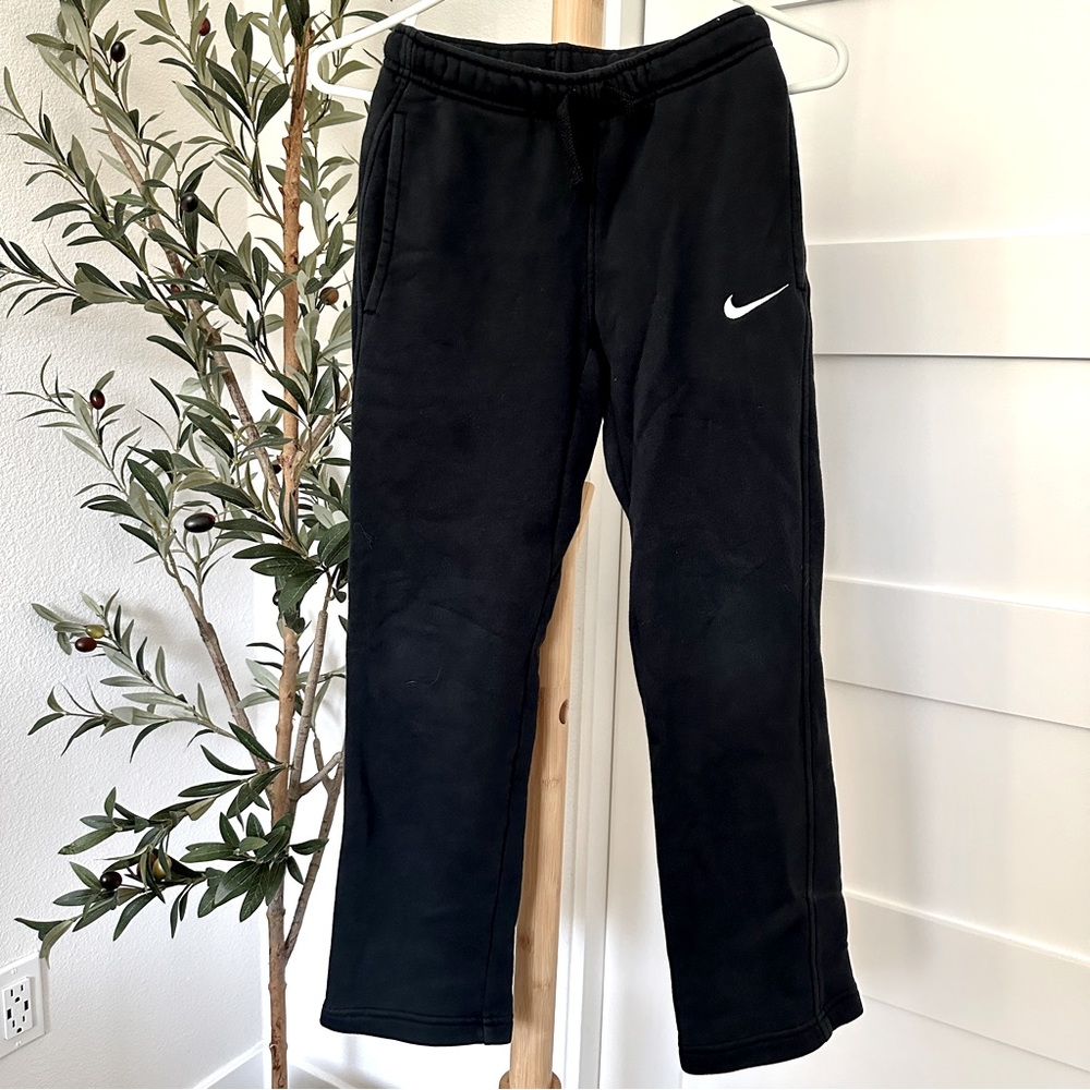 NIKE YOUTH PANT! 🚌